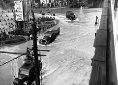 Memorial-from-Plummer-Roddiss-balcony 1945